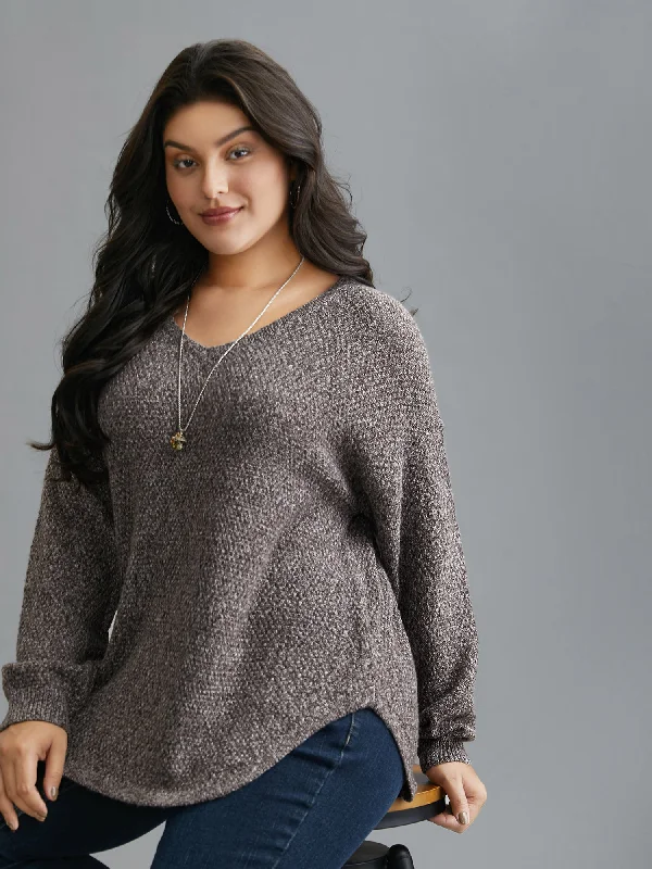 Textured V-Neck Curved Hem Pullover