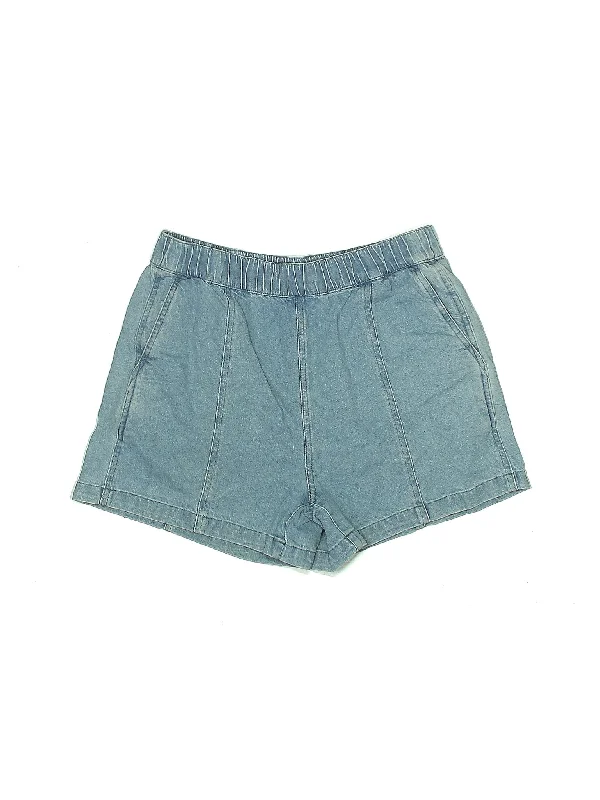 High-Rise Denim Shorts in Light Wash