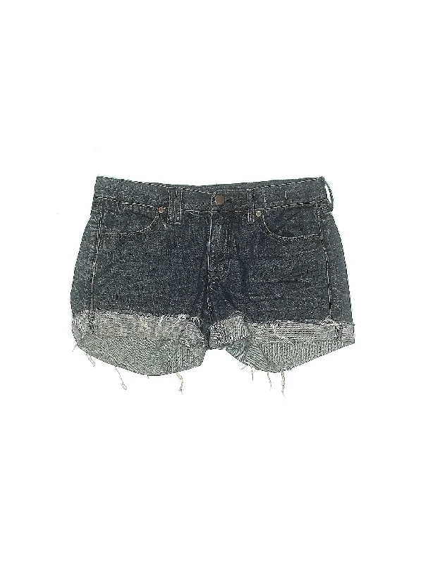 Low-Rise Denim Shorts in Dark Wash