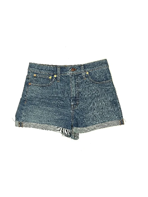 Low-Rise Denim Shorts in Medium Wash