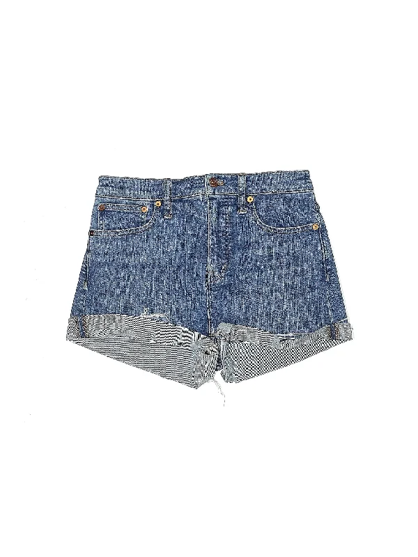 Low-Rise Denim Shorts in Medium Wash