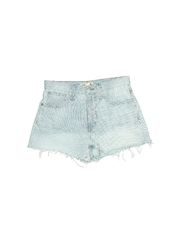 Mid-Rise Denim Shorts in Light Wash