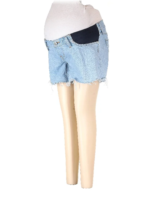 Mid-Rise Denim Shorts in Light Wash