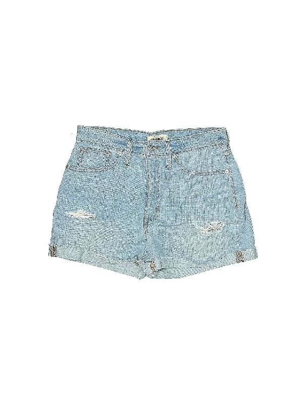 Mid-Rise Denim Shorts in Light Wash