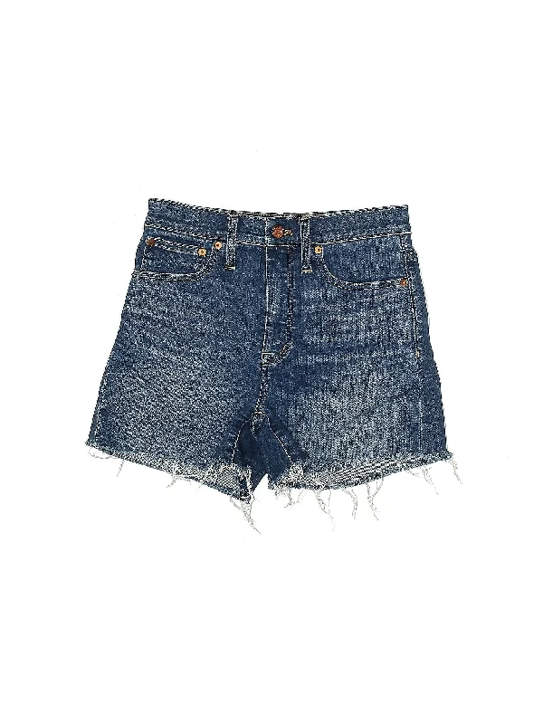 Mid-Rise Denim Shorts in Medium Wash