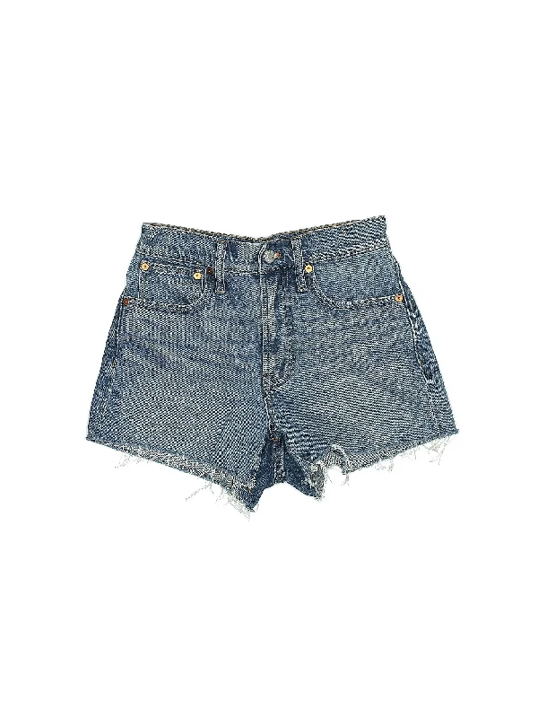 Mid-Rise Denim Shorts in Medium Wash