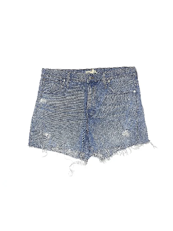 Mid-Rise Denim Shorts in Medium Wash