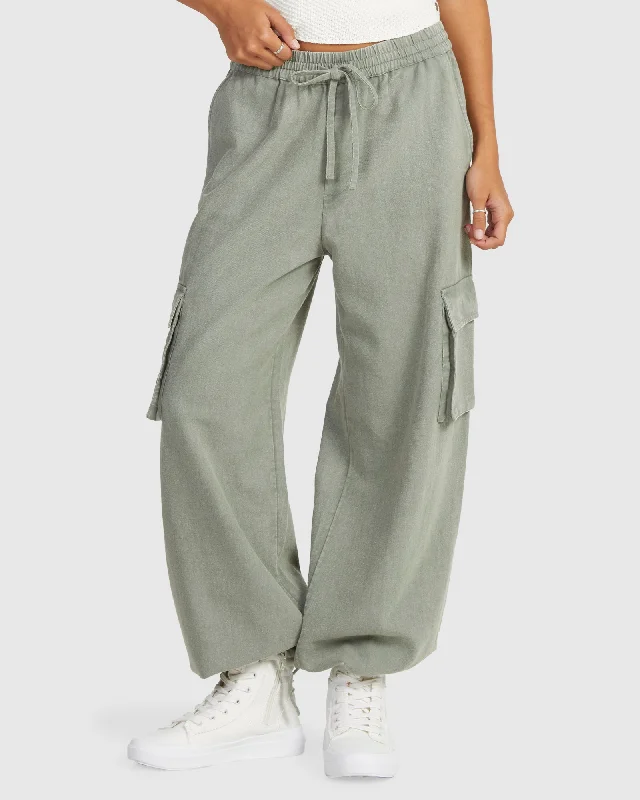 Womens Day Trippin Cargo Pants